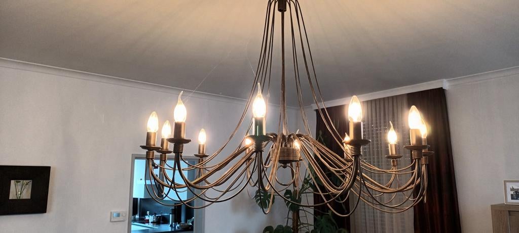 Salle à manger Luster avec 12 lumières, Enlèvement