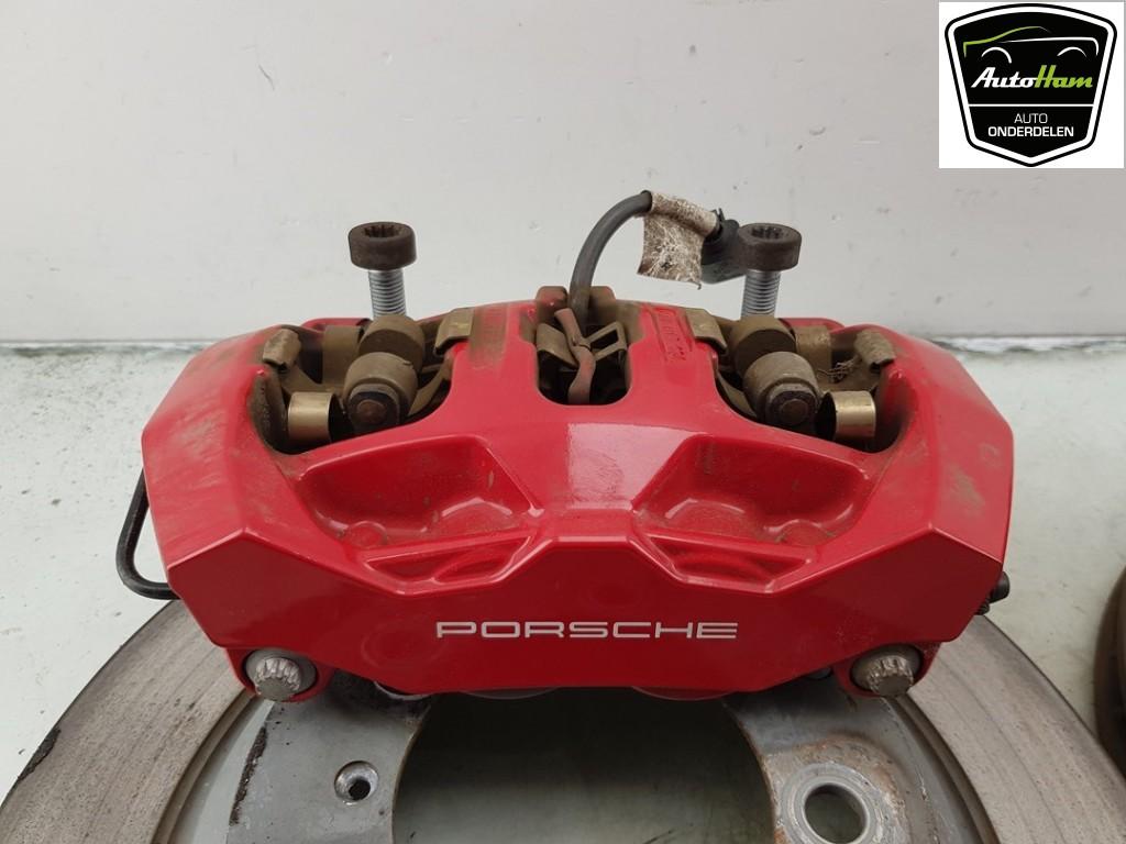 DIVERS Porsche Taycan (Y1A) (01-2019/12-2023), Autos : Pièces & Accessoires, Porsche Deutschland GmbH, Porscheplatz 1
70435  Stuttgart, DE