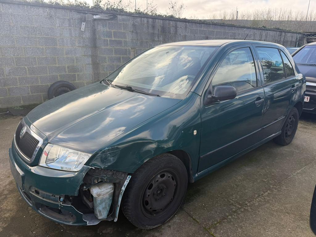 Skoda fabia 1.2 essence a refaire ou pieces, Autos, Achat, Essence, Fabia