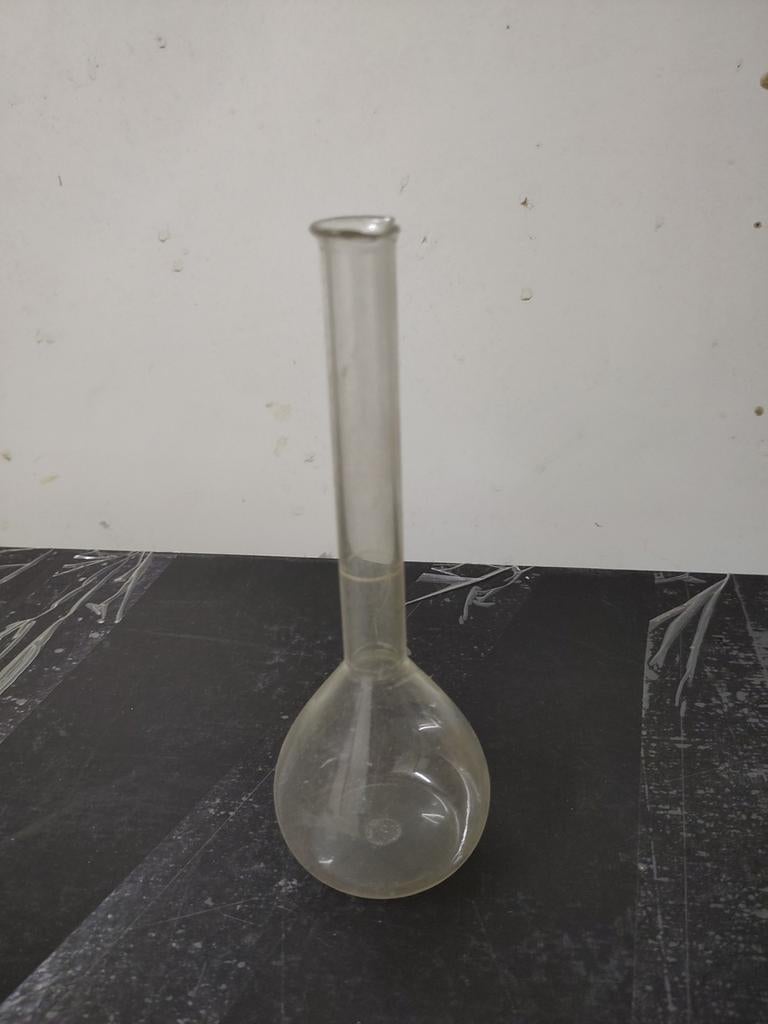 Fiole jaugée plus petite, Enlèvement