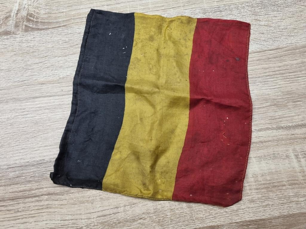 Belgisch vlagje bevrijding WW2, Collections, Objets militaires | Seconde Guerre mondiale, Enlèvement ou Envoi, Armée de terre