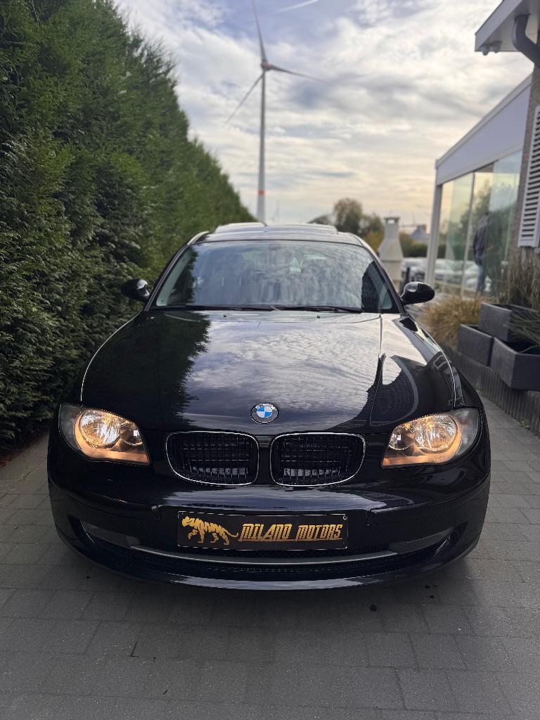Bmw 116I 2009, Autos, Entreprise, Boîte manuelle, Noir, 5 portes