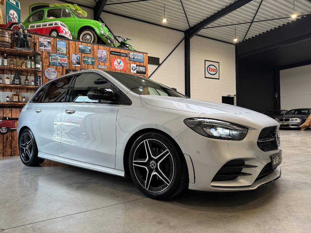 MERCEDES B180 benzine - AMG-LINE - AUTOMAAT - 12M.GARANTIE -, USB, Monovolume, 4 cilinders, Leder