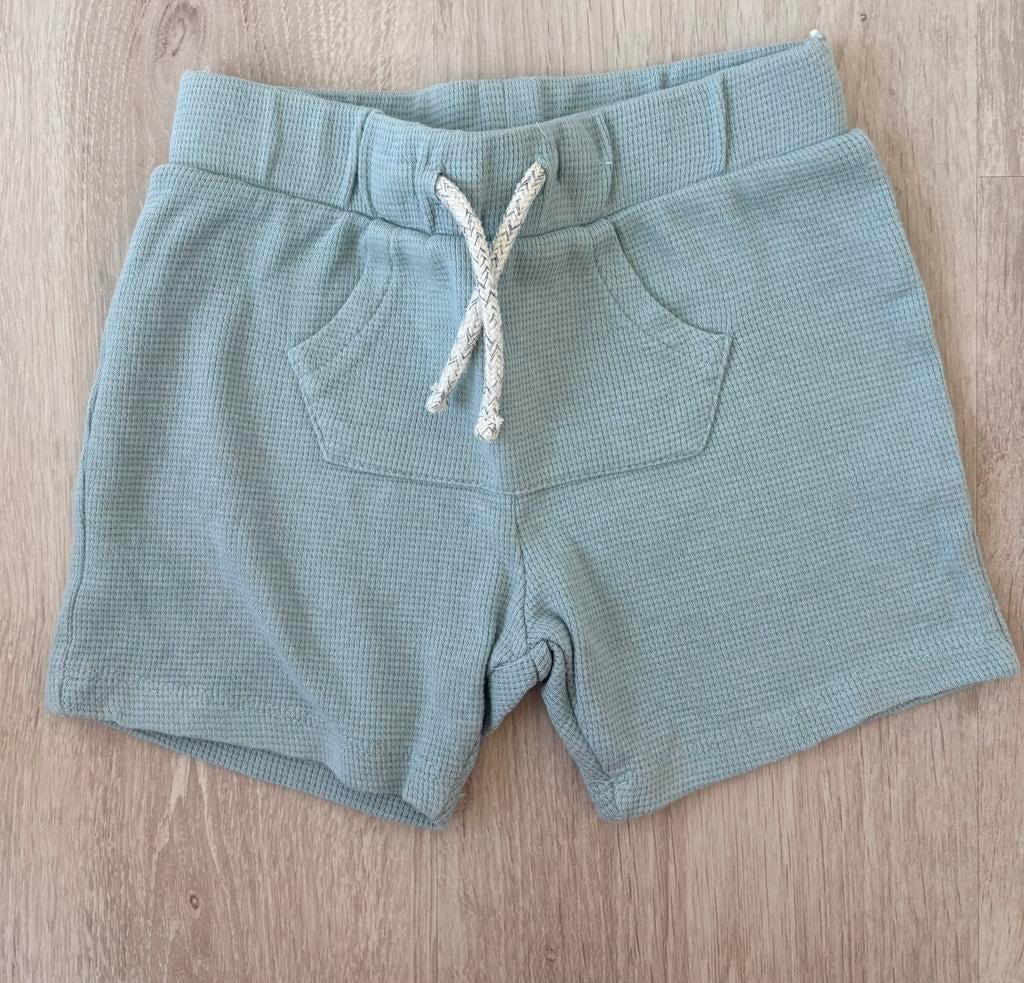 Kinderkleding (Short) - Maat 98, Enfants & Bébés, Vêtements enfant | Taille 98, Enlèvement ou Envoi, Comme neuf