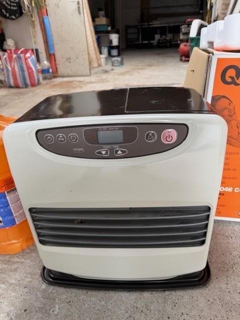 petroleumkachel, Ophalen, Overige brandstoffen, Petroleumkachel, Zo goed als nieuw