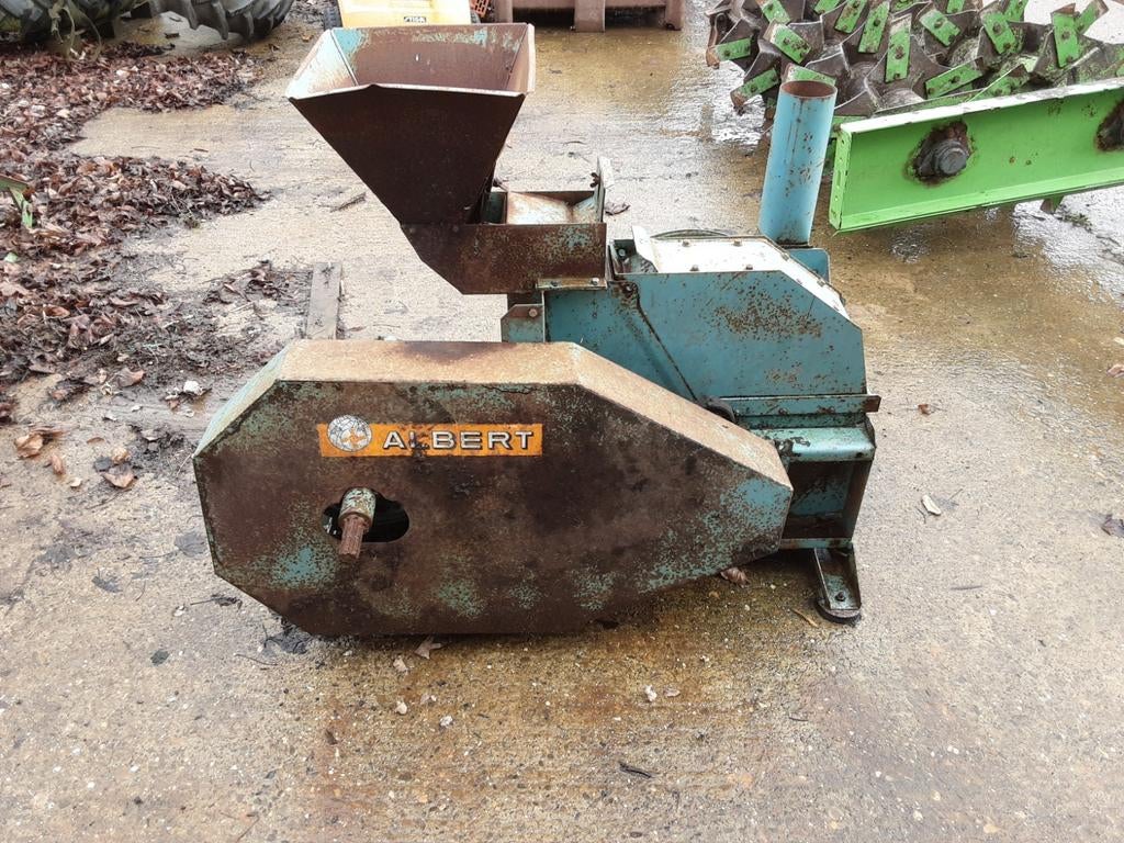 Broyeur à marteaux Albert, Enlèvement