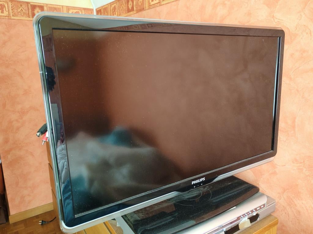 TV Philips 32 pouces, Enlèvement, Comme neuf, LCD, Philips
