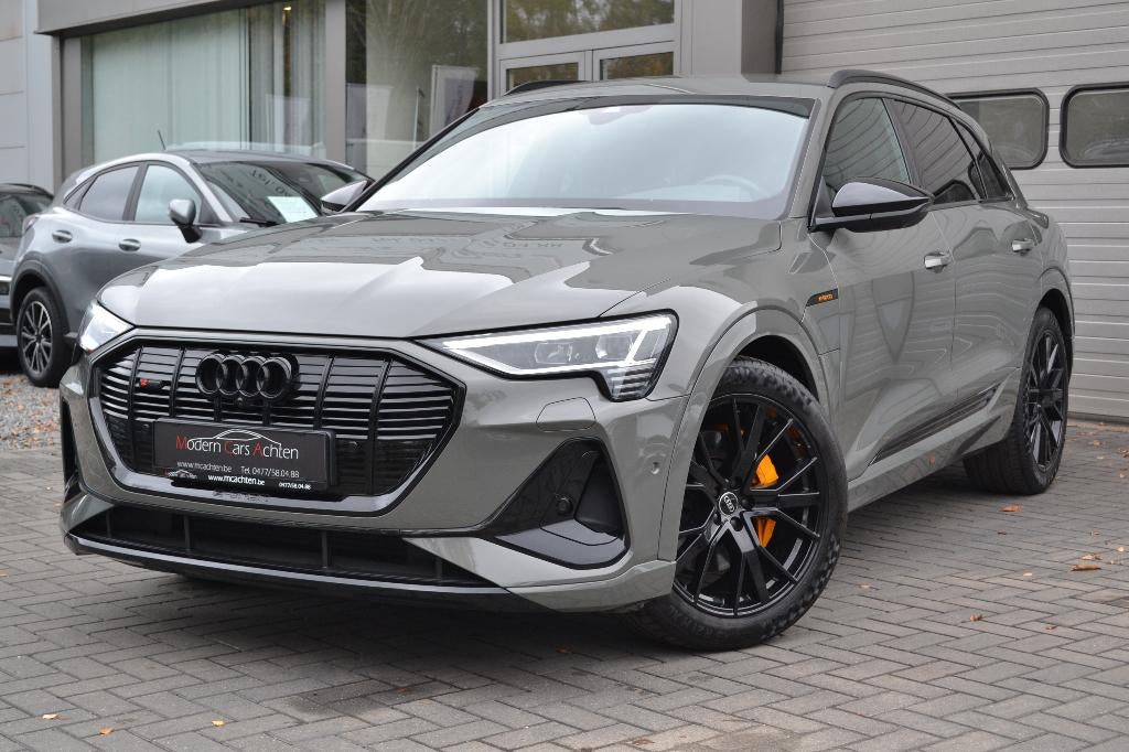 Audi Q8 E-Tron 55 "Black Edition" 408 PK, Auto's, Audi, Automaat, Q8 e-tron, 5 zetels, SUV of Terreinwagen
