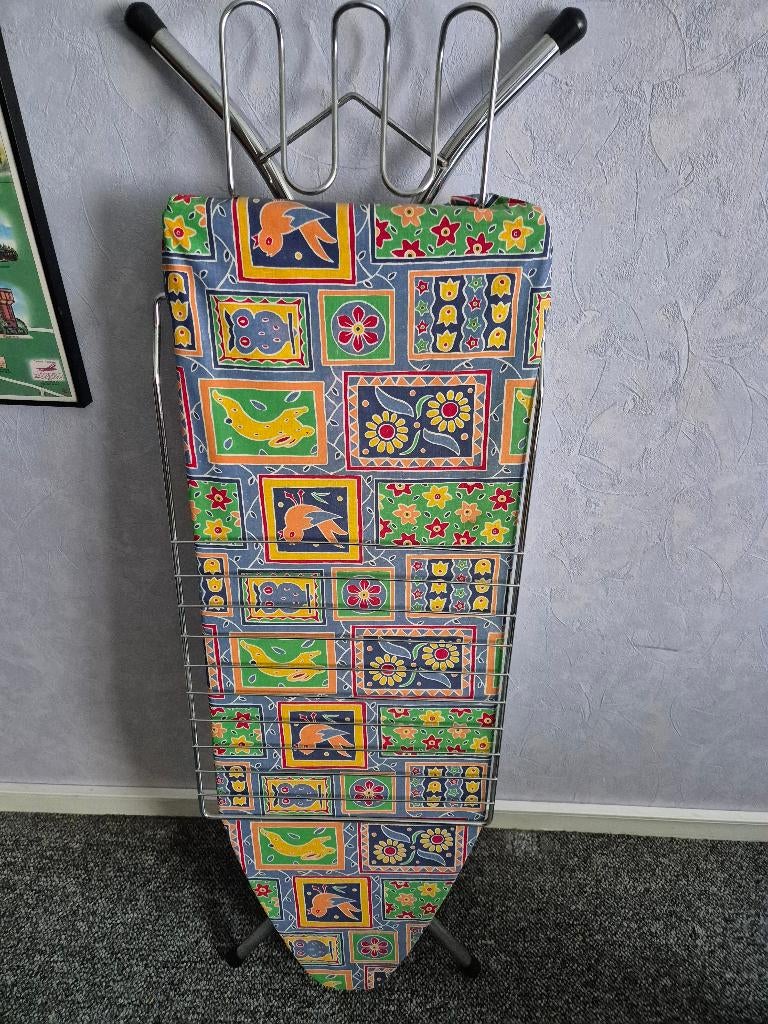 Strijkplank, Elektronische apparatuur, Strijkijzers en Strijkplanken, Ophalen, Zo goed als nieuw