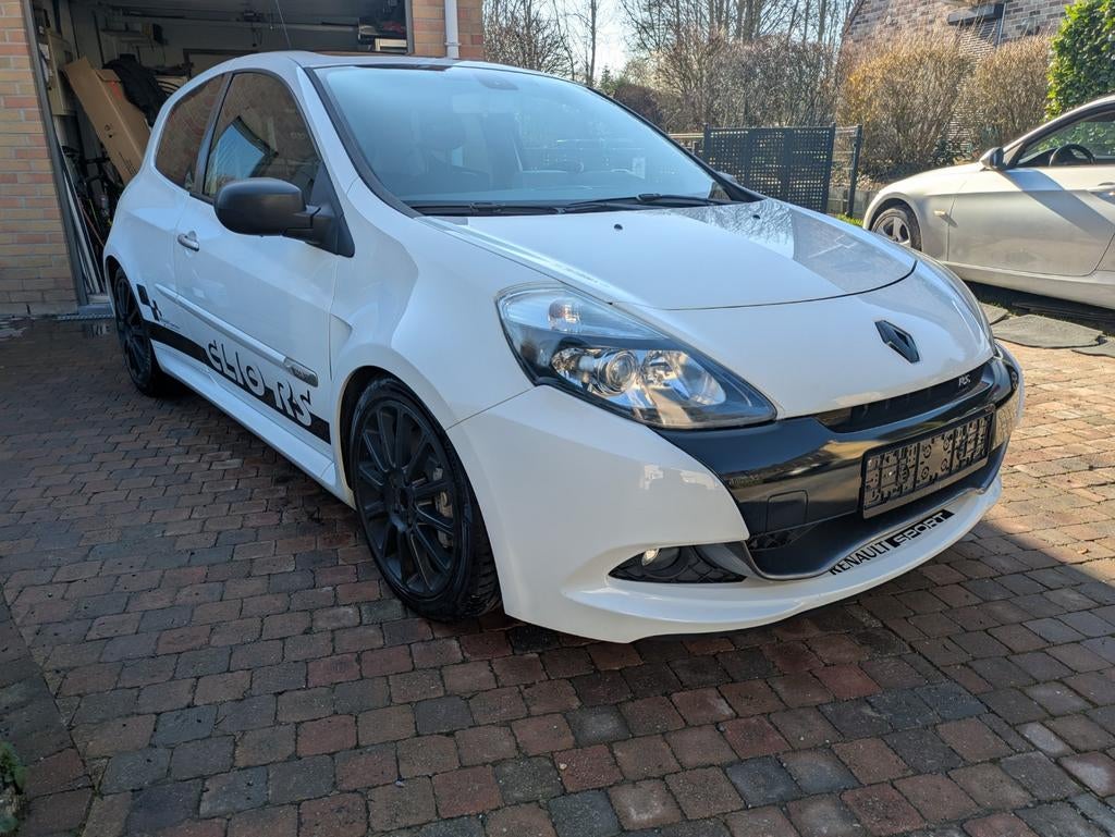 Renault Clio 3 RS P2, Boîte manuelle, Noir, Particulier, Tissu