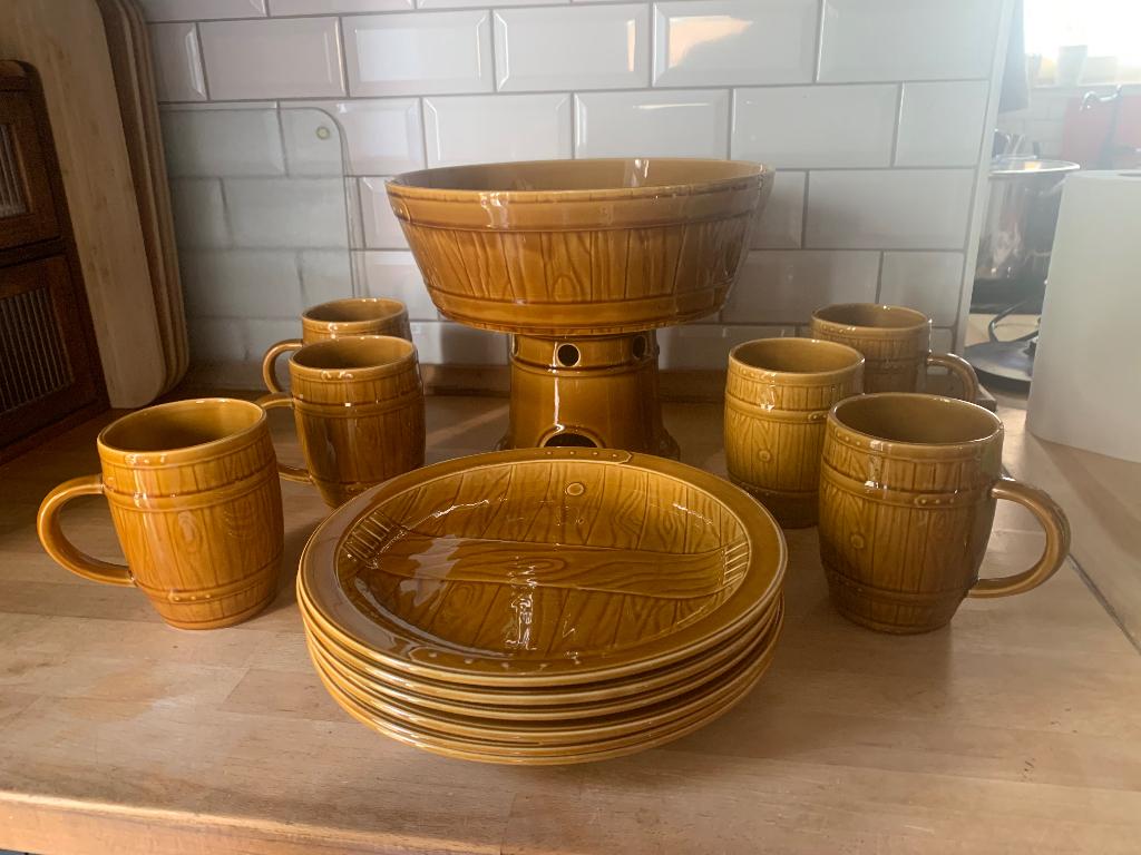 Service à choucroute en faïence de Gien, Antiquités & Art, Antiquités | Céramique & Poterie, Enlèvement