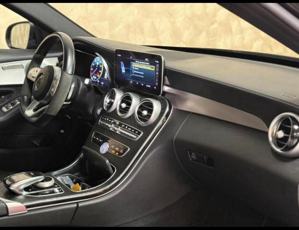 Mercedes, Autos, Mercedes-Benz, Euro 6, Adapté aux personnes handicapées, Carnet d'entretien, Série 300