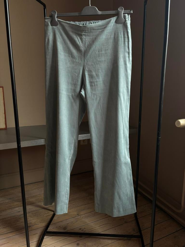 Broek in ribfluweel Mayerline 42, Ophalen of Verzenden, Zo goed als nieuw