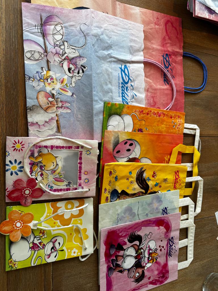 Diddl blaadjes + zakjes, Verzamelen, Ophalen of Verzenden, Diddl, Zo goed als nieuw, Papier, Kaart of Schrift