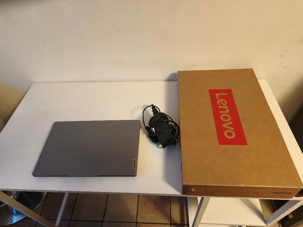 Ordinateur portable Lenovo acheté le 15/12/2025, Neuf, 32 GB, Enlèvement, Azerty