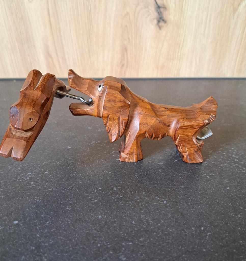 Tire-bouchon et ouvre-bouteille - bois - chien et lièvre, Enlèvement ou Envoi