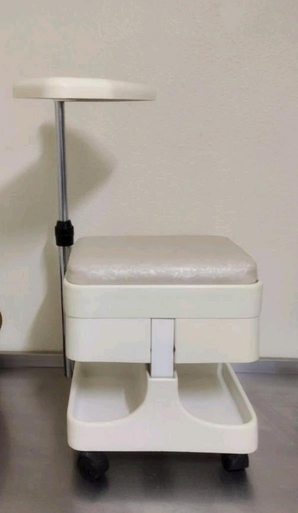 Robuste chaise tabouret de manucure Tablettes & roulettes, 1 tabouret, Métal, 30 à 60 cm, Enlèvement