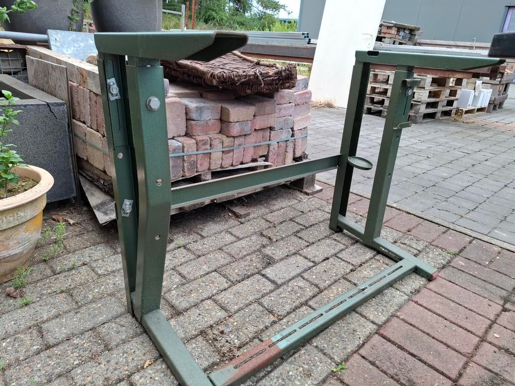 Cadre de table de travail réglable en hauteur, Enlèvement, Comme neuf