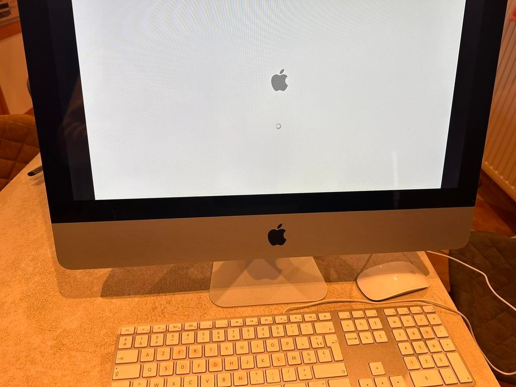 Apple computer-toetsenbord-muis, Computers en Software, Apple Desktops, Ophalen, Overige modellen, Zo goed als nieuw, Onbekend