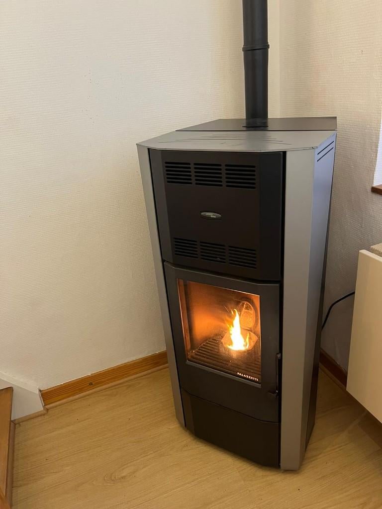 Poêle a pellets/granulés, Maison & Meubles, Poêles, Utilisé, Autoportant, Poêle à granulés, Autres carburants, Enlèvement