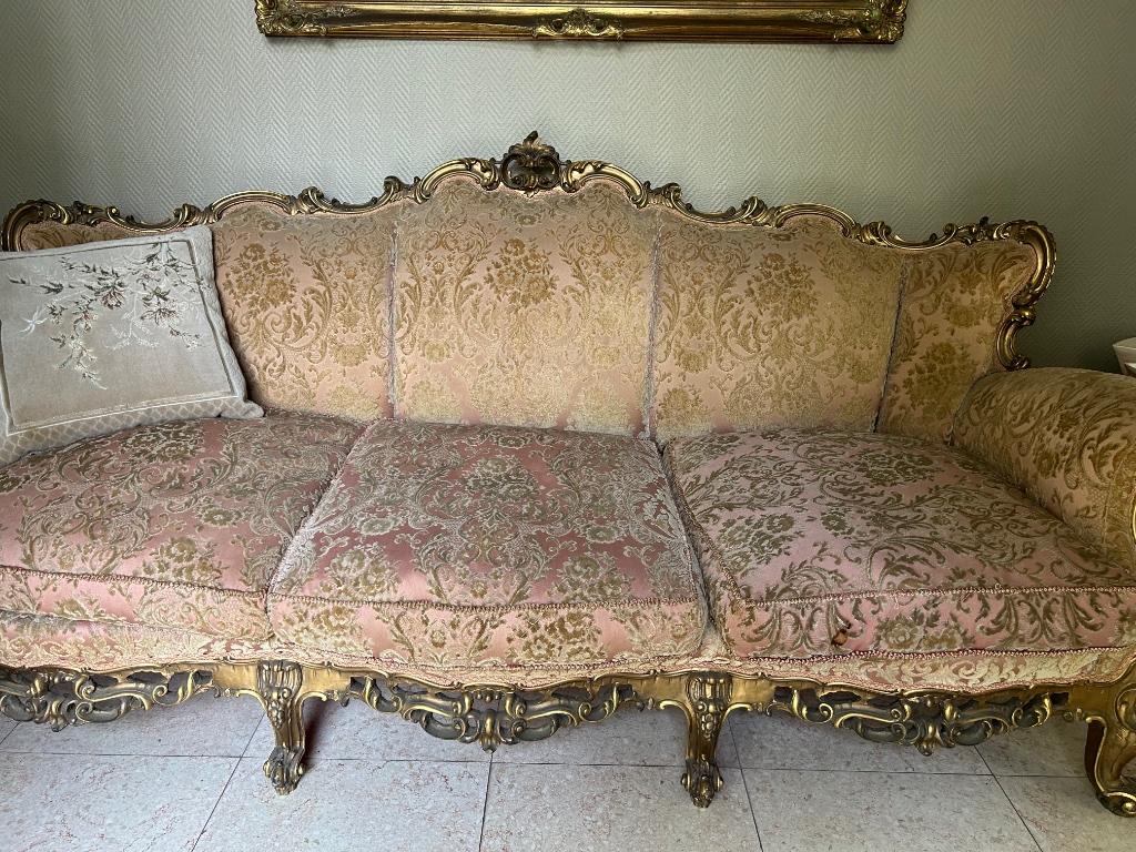 Louis XV salon, Enlèvement