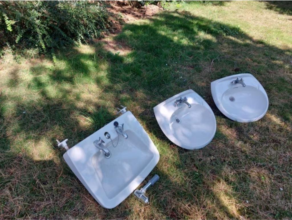 Lavabo avec robinet, Bricolage & Construction, Sanitaire, Enlèvement, Robinet