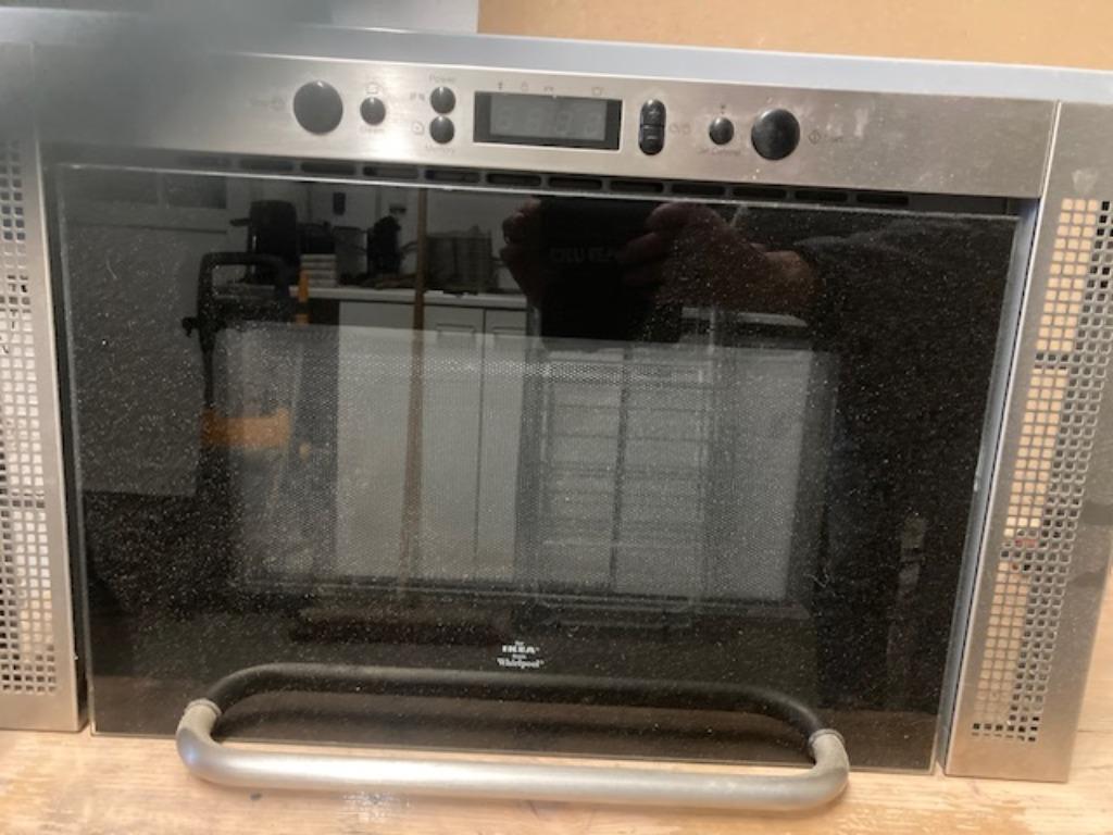 Four micro onde encastrable, Encastré, Enlèvement, Utilisé, 45 à 60 cm