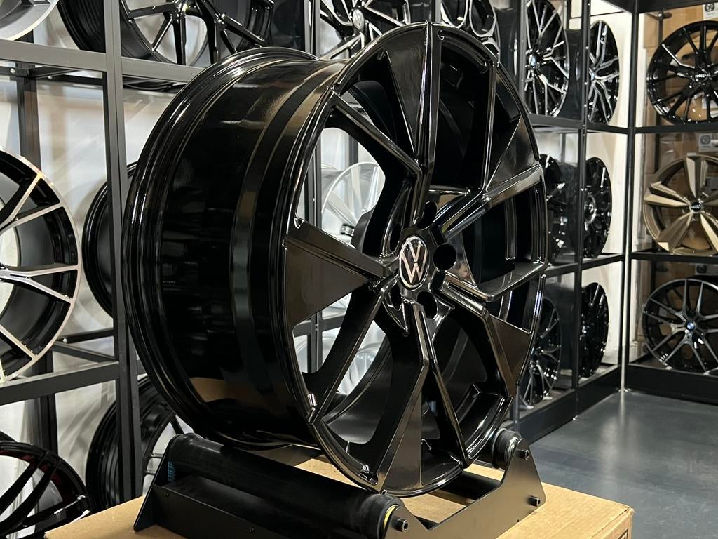 19'' Volkswagen LEEDS velgen 5X112 Caddy Golf 5 6 7 8 AUDI, Auto-onderdelen, Banden en Velgen, Ophalen of Verzenden, Nieuw, 19 inch