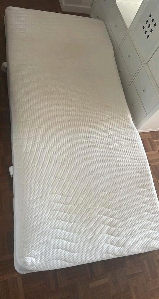 Schuimmatras en veren van 90* 200, Ophalen