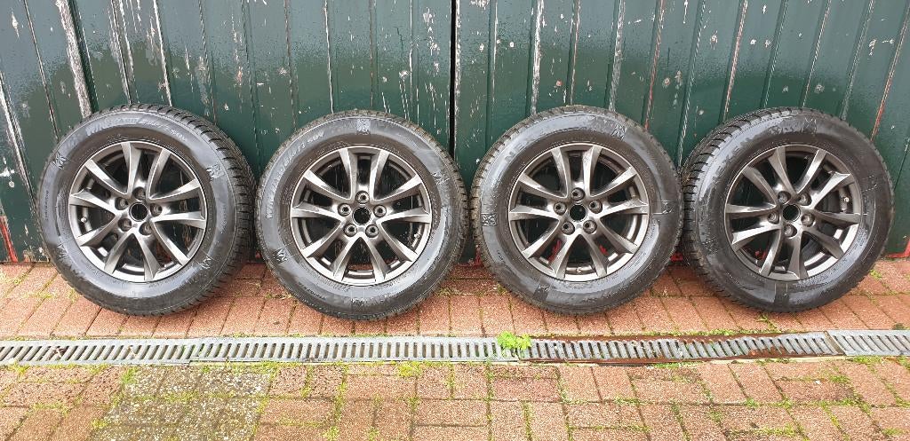 Roues hiver Mazda CX30 de 16 pouces + pneus hiver 215 65 16, Pneus et Jantes, 16 pouces, Véhicule de tourisme, Enlèvement