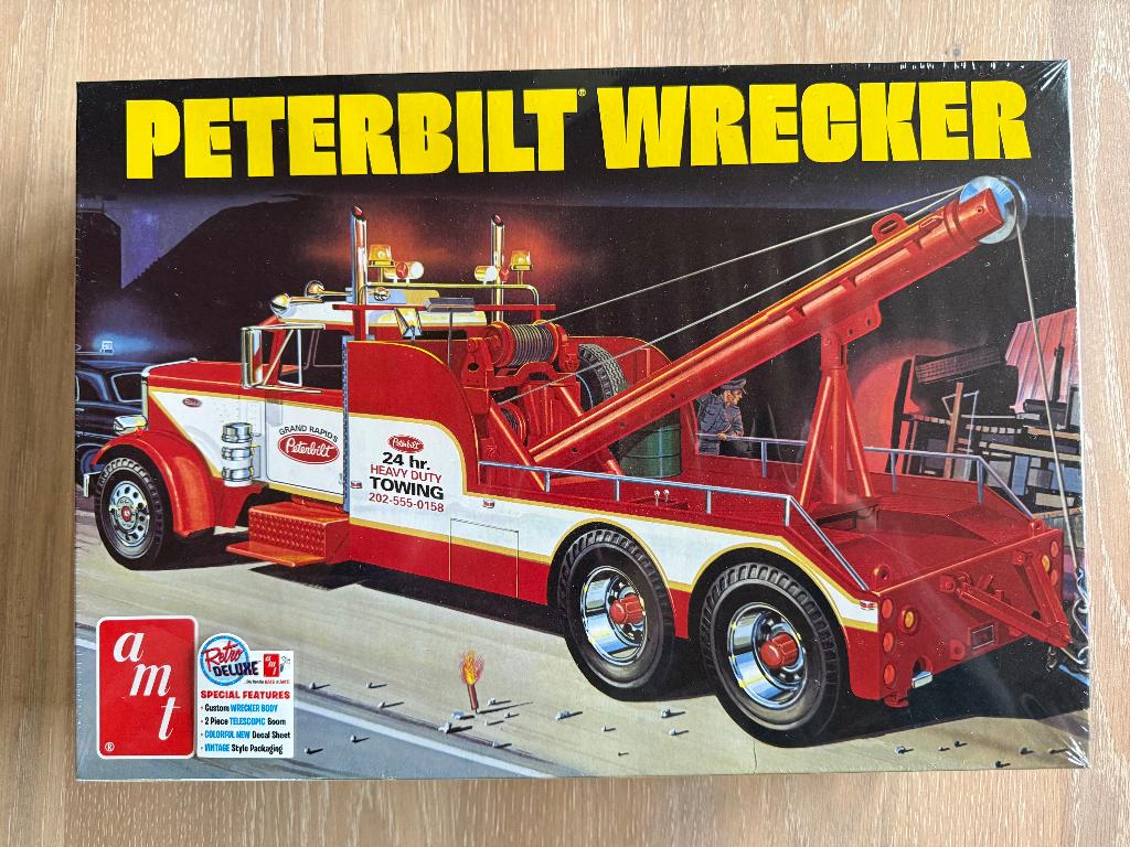 Italeri Peterbilt Wrecker schaal 1/25, Italeri, Groter dan 1:32, Nieuw, Ophalen of Verzenden