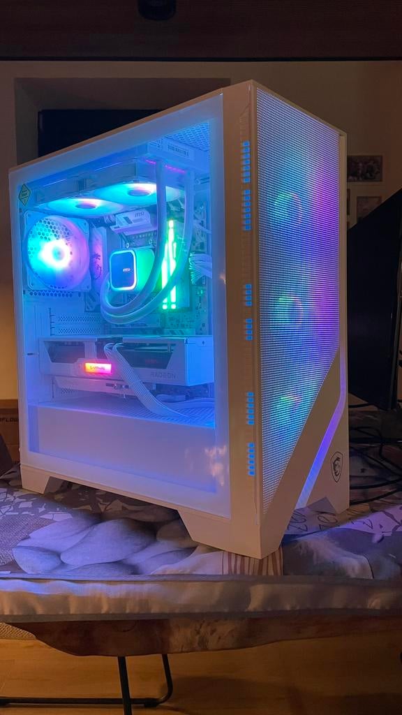 AMD Rysen 7 9700x RGB Gaming PC-hoesje Nieuw, Ophalen, MSI, 32 GB, Nieuw