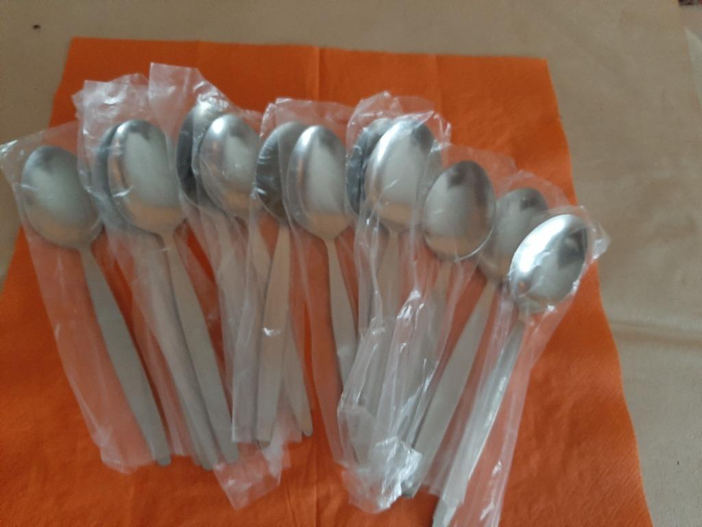 Set van 12 glanzende eetlepels " rostfrei", Antiquités & Art, Enlèvement