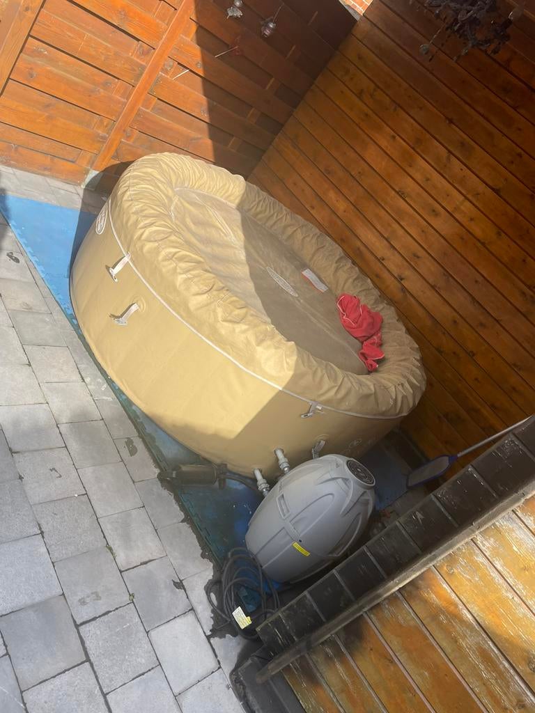 Lay-z-spa palm springs, Ophalen, Gebruikt, Filter, Opblaasbaar