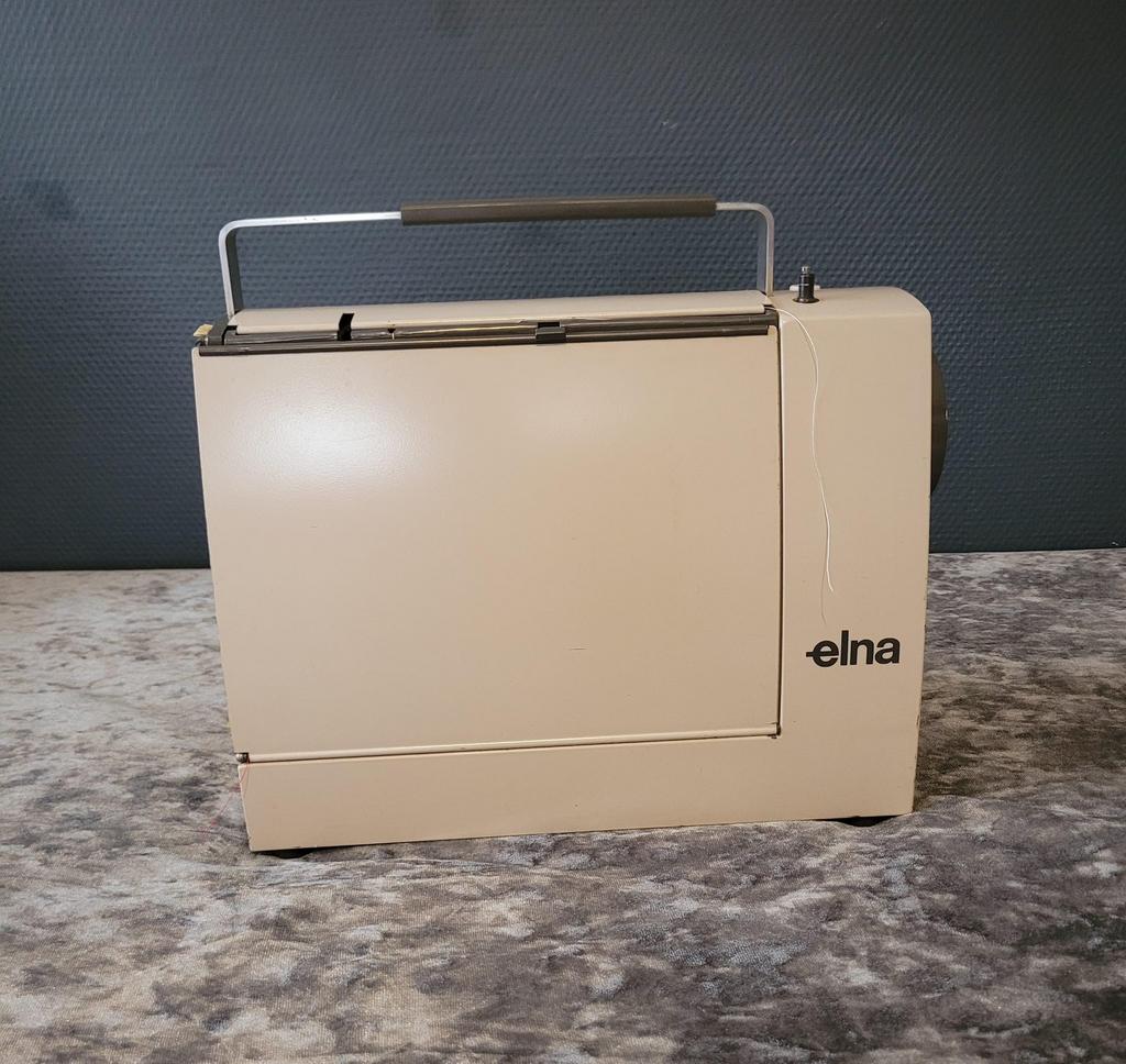 Machine à coudre ELNA LOTUS SP, Hobby & Loisirs créatifs, Machines à coudre & Accessoires, Enlèvement, Utilisé, Machine à coudre