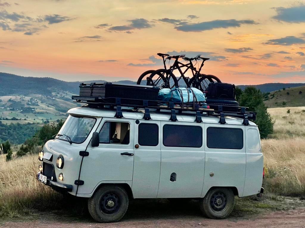 Unieke & Avontuurlijke 4x4 camper, Caravanes & Camping, Camping-cars, Autres marques, Siège standard, Autres marques, Boîte manuelle