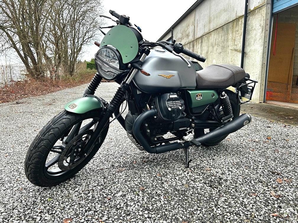 Moto Guzzi V7 Stone Centenario (2022) – État exceptionnel, Motos, Entreprise, Occasion, Plus de 35 kW, 2 cylindres