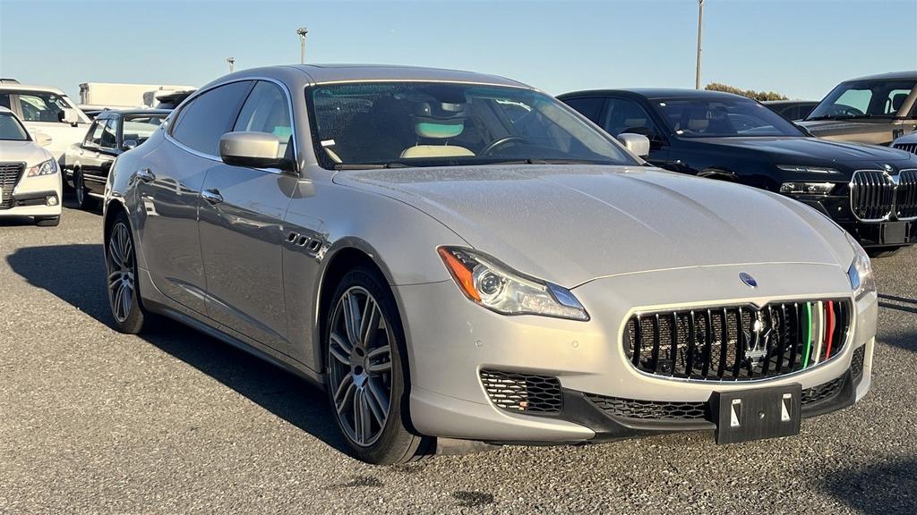 Maserati Quattroporte GTS V8 2014 Uniek (Prijs=Incl 21% BTW), Auto's, Maserati, Automaat, Beige, Bedrijf, Berline
