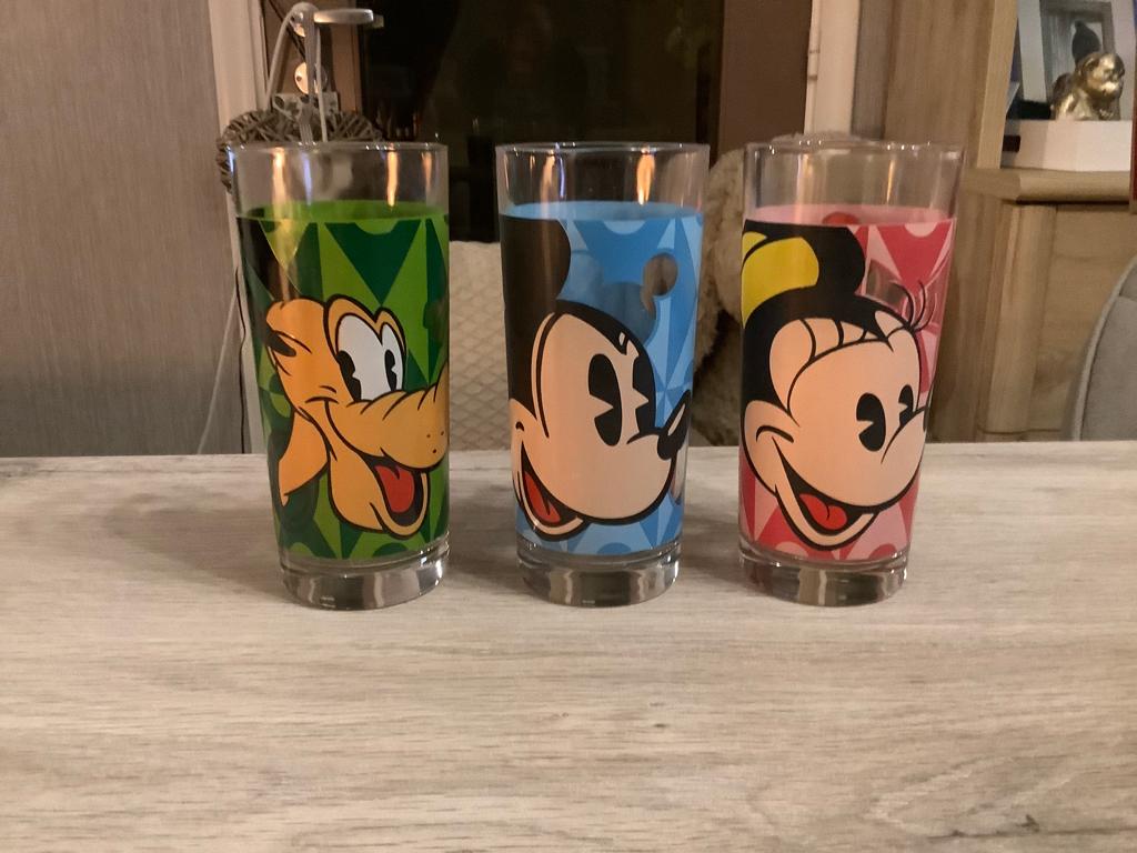 Disney Mickey Mouse & Friends waterglazen set, Verzamelen, Ophalen of Verzenden, Mickey Mouse, Nieuw, Servies