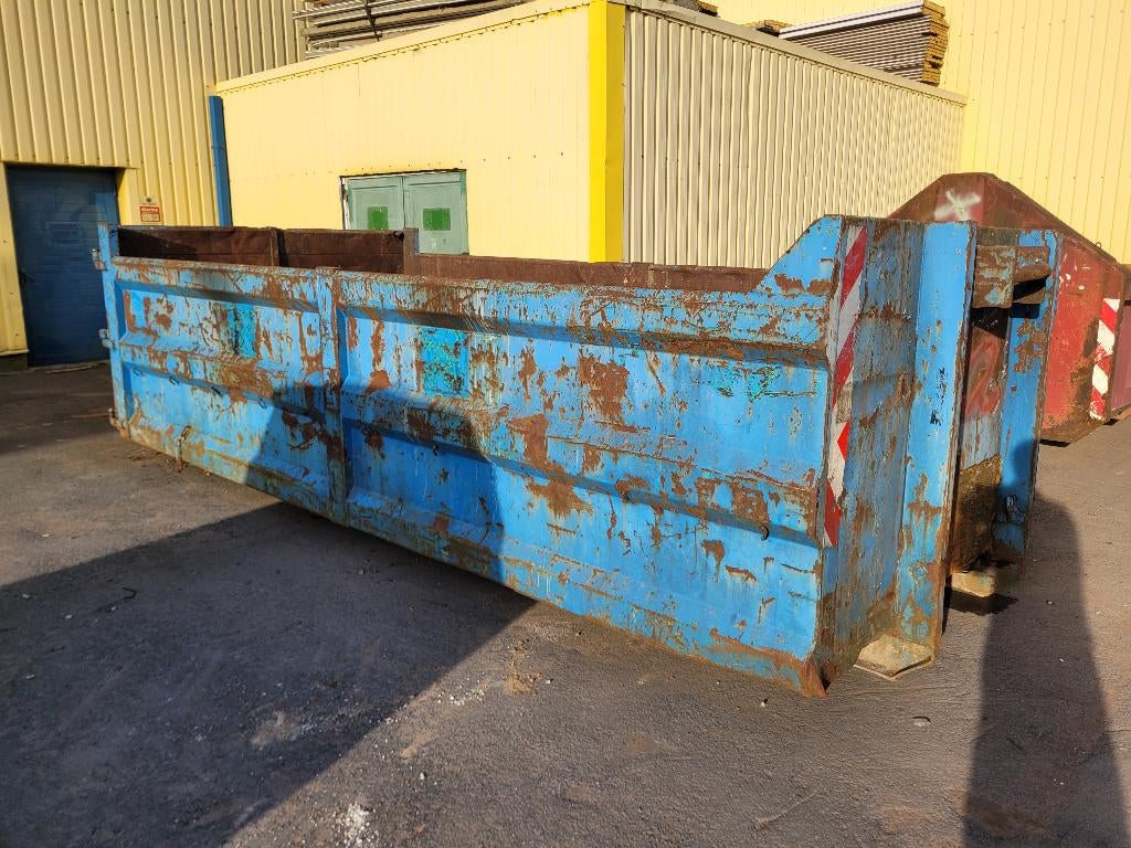 conteneur de 12 mètres cubes en bon état, Divers, Enlèvement, Utilisé
