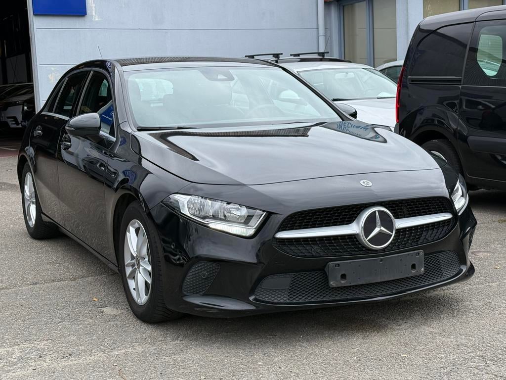 Mercedes Benz A180d Automaat 2018, Auto's, Mercedes-Benz, Automaat, Achterwielaandrijving, 4 cilinders, https://public.car-pass.be/vhr/f1c999b3-8364-4058-9600-5442dc7f557f