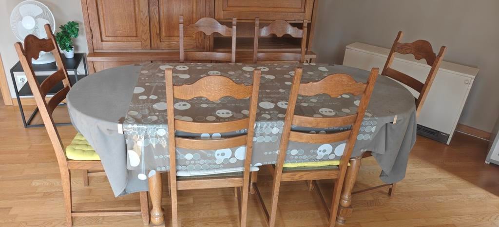 Gratis volhouten tafel met 6 stoelen, Cinq personnes ou plus, Klassiek, Enlèvement, Utilisé