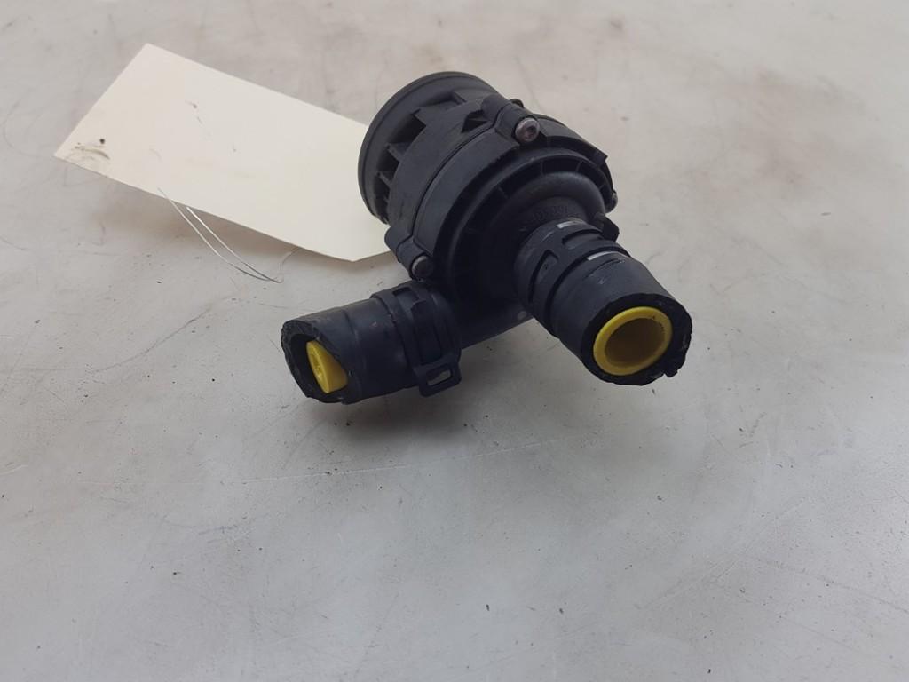 EXTRA EAU POMPE Mercedes-Benz Vito (447.6) (|A2118350364|), Utilisé, Mercedes-Benz