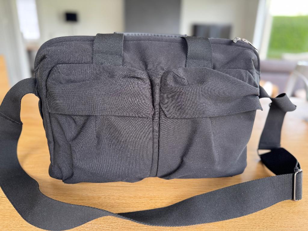 JOOLZ verzorgingstas luiertas zwart, Kinderen en Baby's, Luiertassen, Ophalen, Zo goed als nieuw, Schoudertas