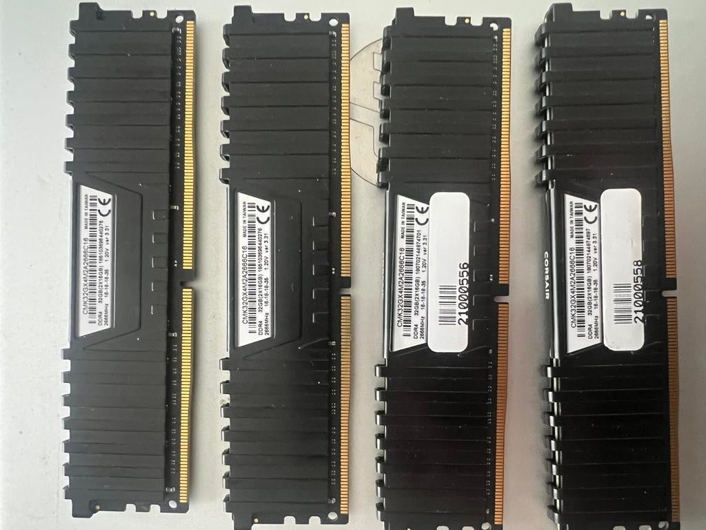 DDR4 vengeance 4x 16GB 2666, Computers en Software, RAM geheugen, Ophalen, Zo goed als nieuw, DDR4
