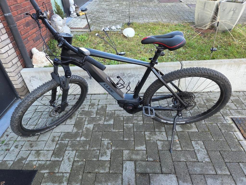 Cube hybrid reaction pro 625, Fietsen en Brommers, Ophalen, Zo goed als nieuw, Cube, 50 km per accu of meer