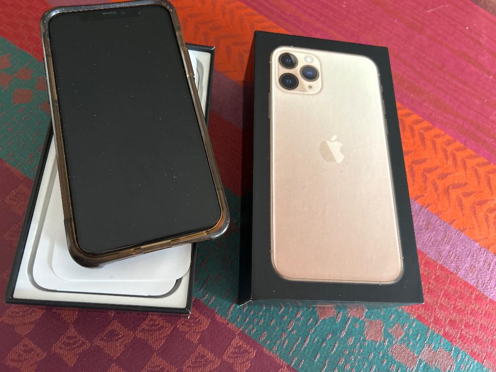 iPhone 11 pro, Télécoms, Téléphonie mobile | Apple iPhone, Rose, Comme neuf, 85 %, Envoi