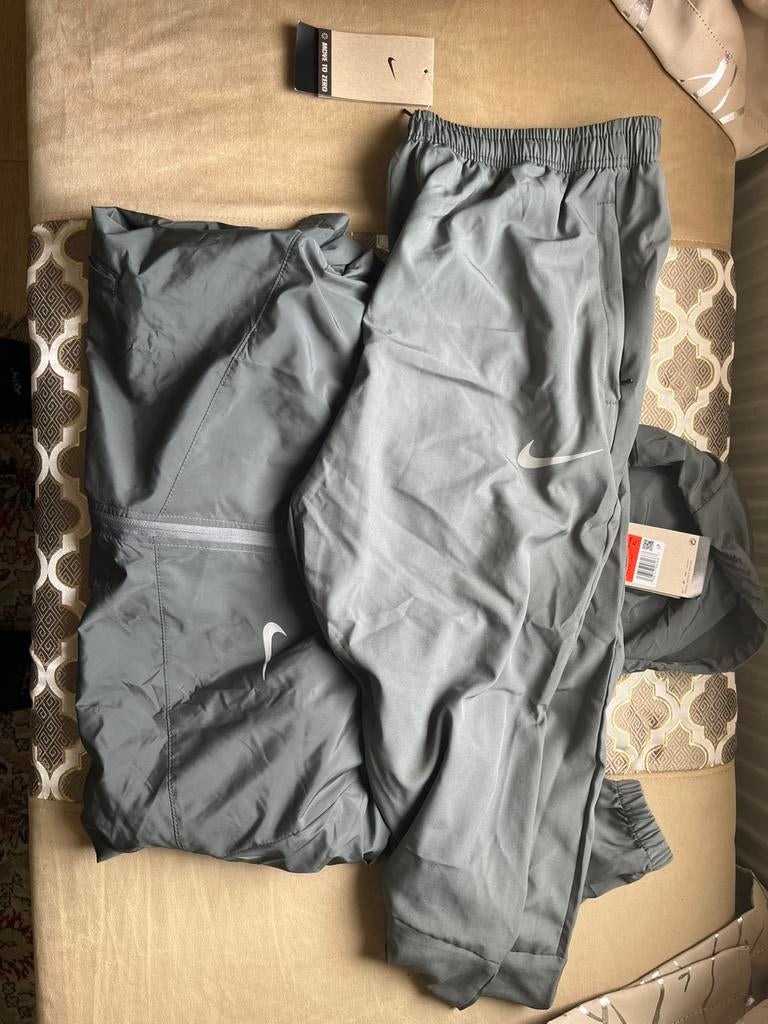 Nike drift, Ophalen, Nieuw