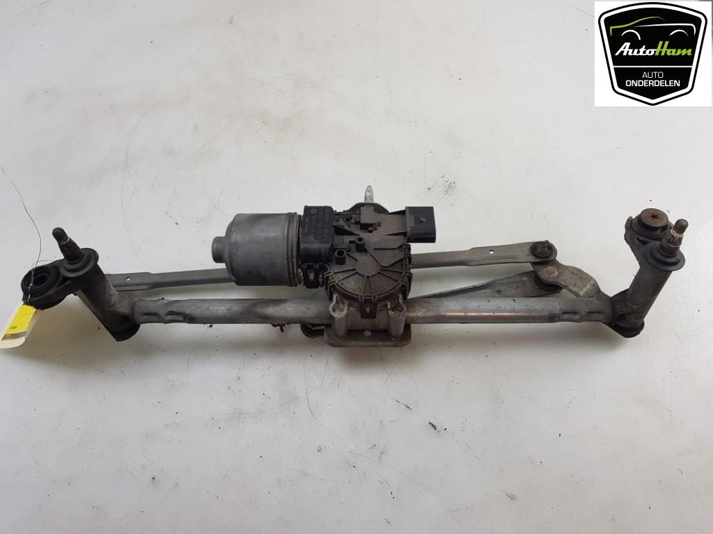 MOTEUR + TRINGLERIE ESSUIE GLACE AVANT Polo V (6R), Robert Bosch AG, Volkswagen, Utilisé, Robert-Bosch-Allee 1
74232  Abstatt, DE