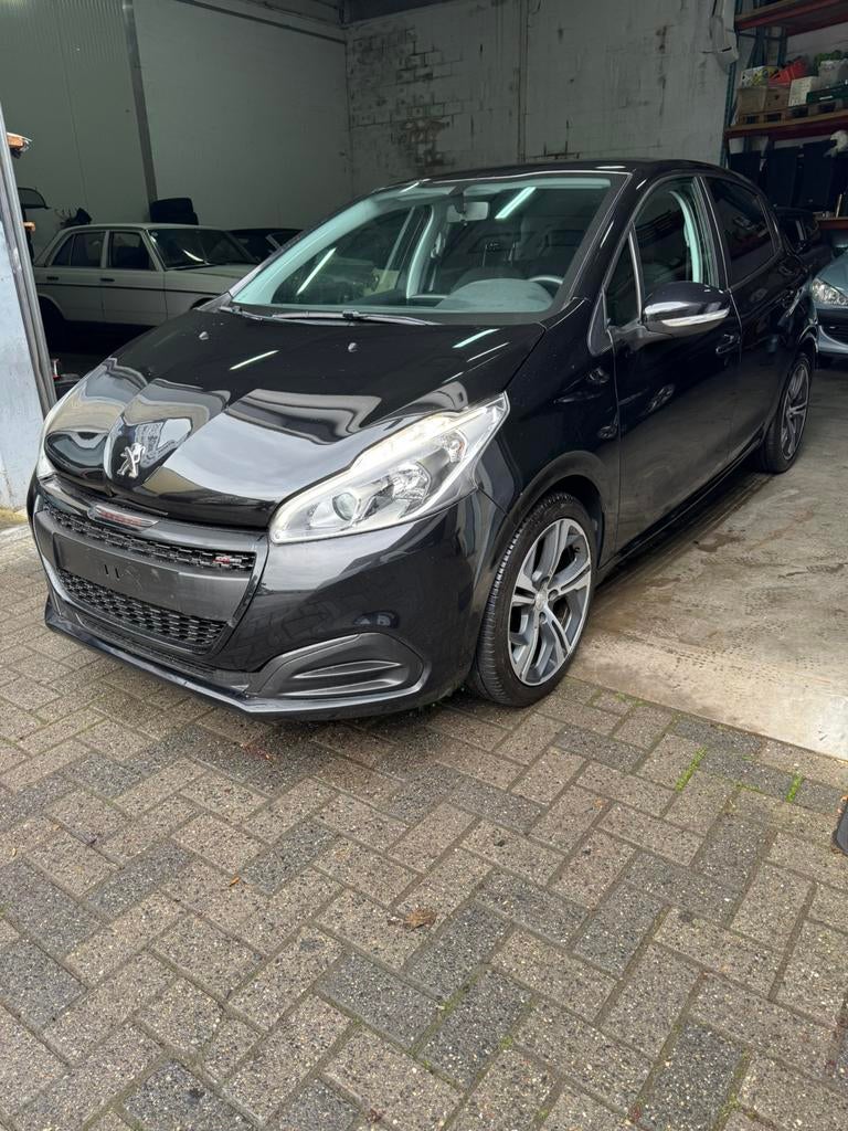 Peugeot 208, Auto's, Peugeot, Euro 6, Zwart, Handgeschakeld, 5 deurs